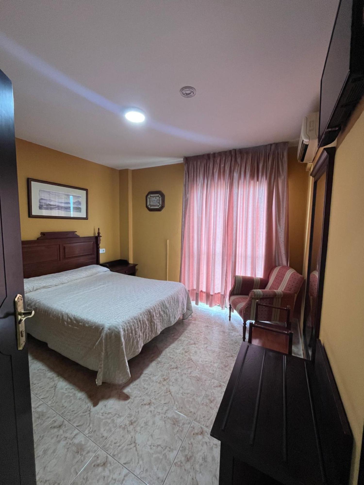 Hotel La Barca レペ エクステリア 写真