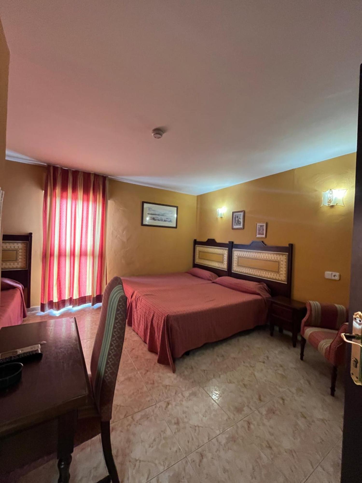 Hotel La Barca レペ エクステリア 写真
